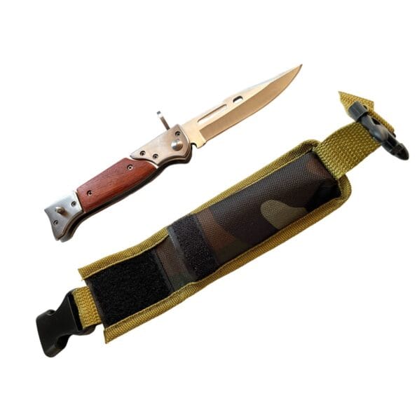 Folding karambit knife with compact and versatile design