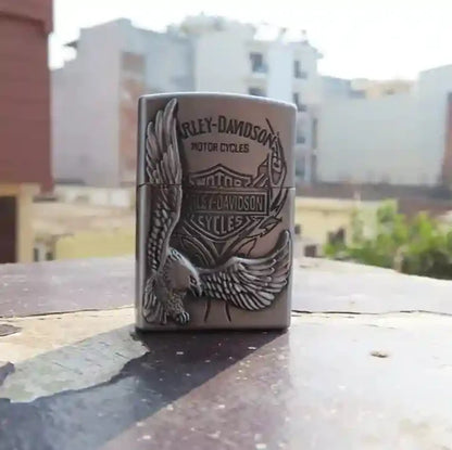 Compact Harley Davidson metal lighter for smokers and collectors